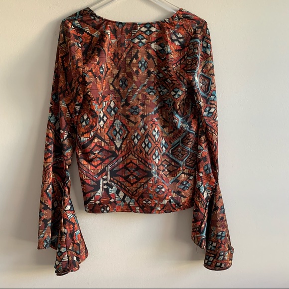 Show Me Your MuMu Geometric pattern boho printed blouse draped sleeve - Picture 2 of 10